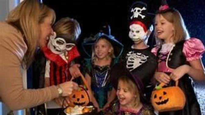 October 2001: Halloween from a 10 year old's perspective.