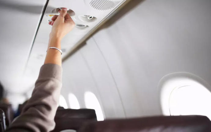 Position the air vent to blow germs AWAY from you.