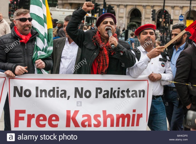 #SayNoToWar and Let's celebrate the iconic emotional moment created in history by Pakistan when they released the captured Indian pilot