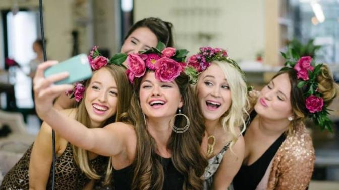Common profile mistakes girls make on Tinder