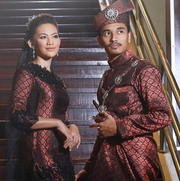 Twenty Wedding Dresses From Around The World