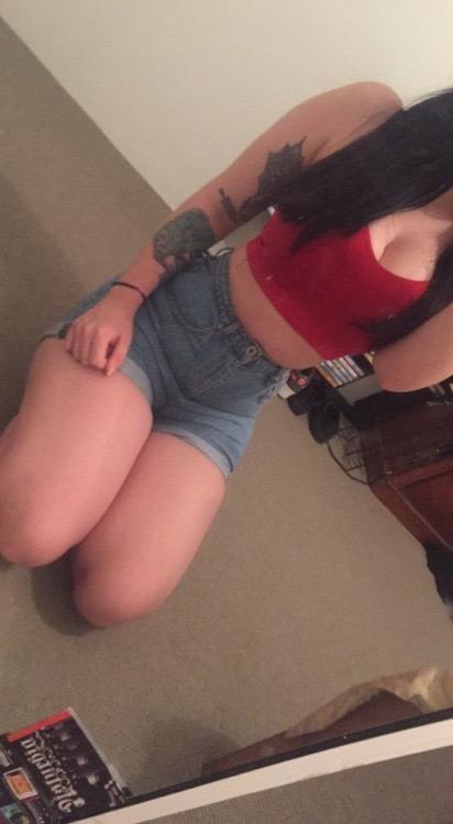 #cuteredtop