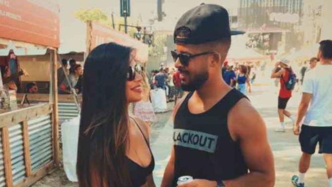 How to tell if a guy likes you: 6 signs he likes you for you