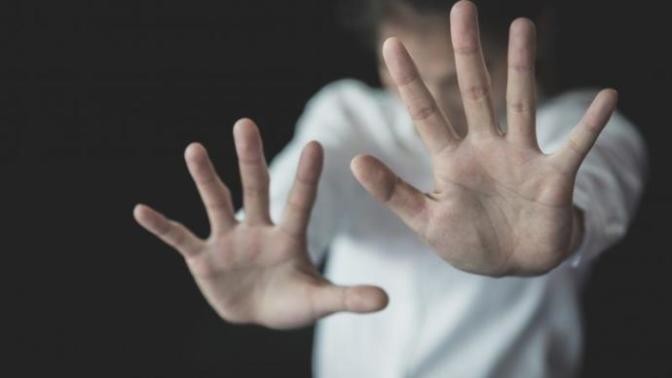 The reasons why some men may not like it when women make the first move