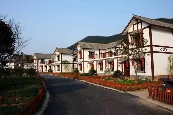 An example of new rural housing developments.