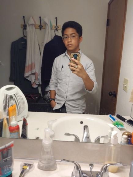 Top 5 reasons why you shouldn't date a short man (5'9 and under).