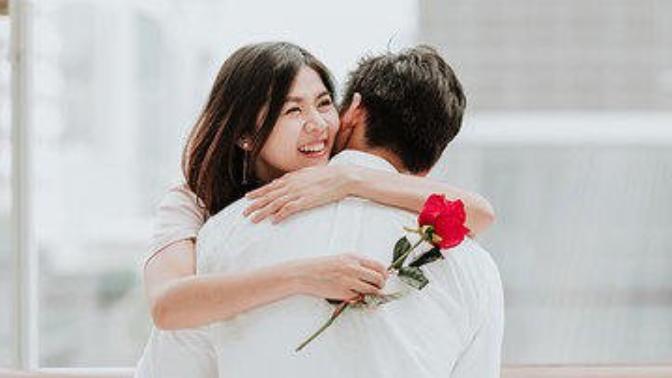 5 Little Things To Do To Make Her Happy