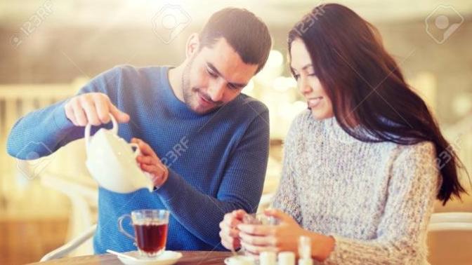 How to drink a cup of tea with your date