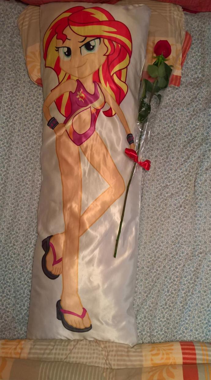 Why Being Single During the Holidays is Awesome