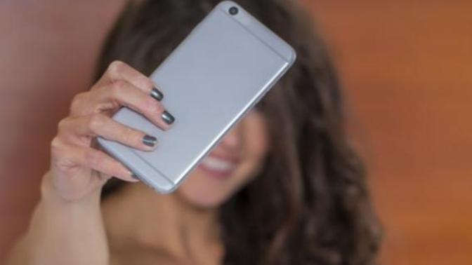 My story about sharing nudes plus (questions)!