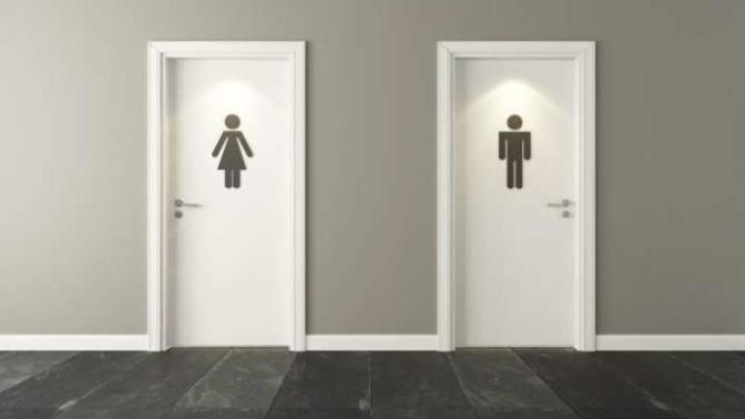 Women are not the only ones who should improve their behavior in public toilets