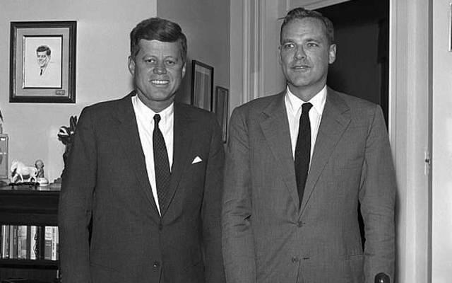 JOHN F KENNEDY was LGBTQ, Dear homophobic Baby Boomers (Trigger Warning)π