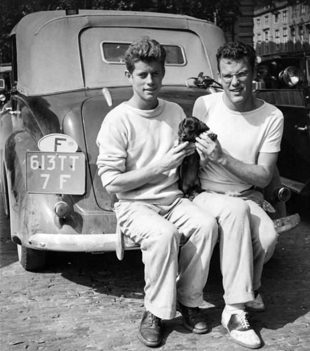 JOHN F KENNEDY was LGBTQ, Dear homophobic Baby Boomers (Trigger Warning)π