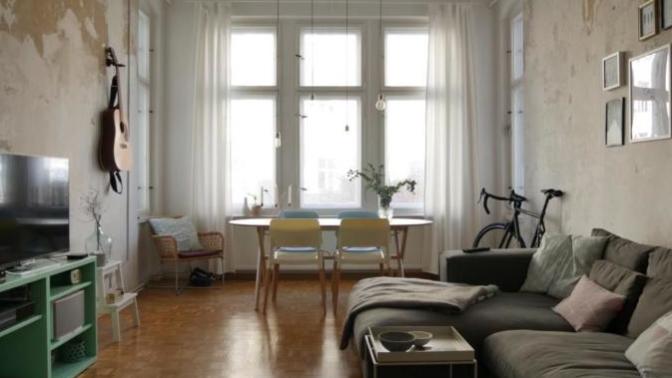 Is my former favourite potential roommate right for doing this? [+Update on my housing/moving away situation]