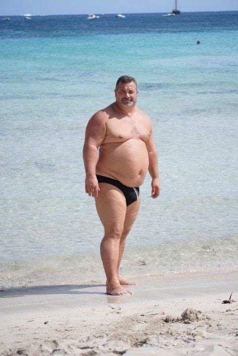 TW: Should plus-sized women really wear bikinis?