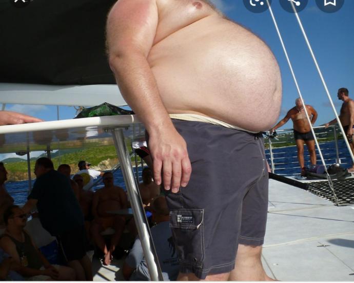 TW: Should plus-sized women really wear bikinis?