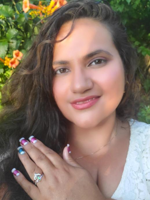 HistoryTake: Nail paint of Kings Warriors Queens & Actresses. From BC to 1940. My experience going retro. Would you dare rock the Luna Manicure too?
