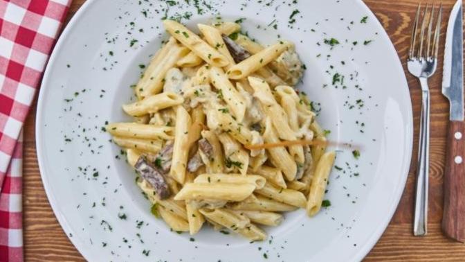 What are the secrets to cooking awesome pasta?