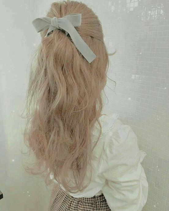 Nymphet Hairstyles (or just girly)