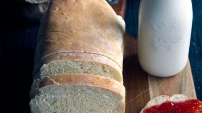 Why the quality of your bread is more important than you thought - organic bread recipe for just under £1 per large loaf