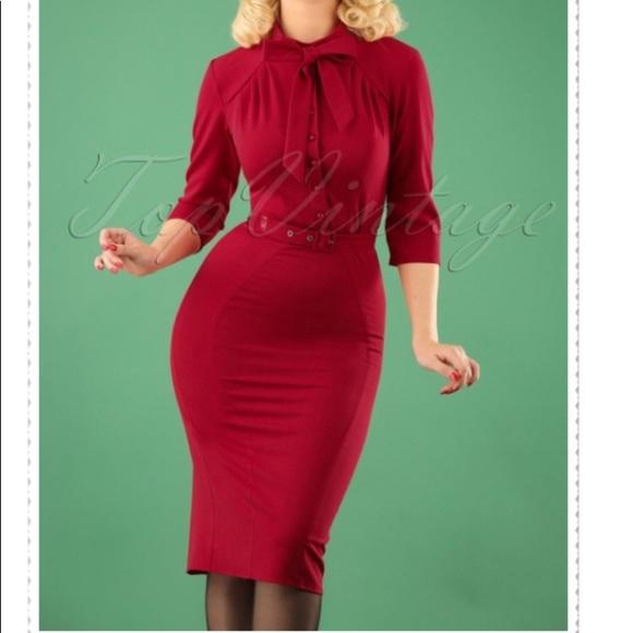 The difference between real 1940's fashion and FAKE 40's fashion (AKA time period Halloween stores SUCK)