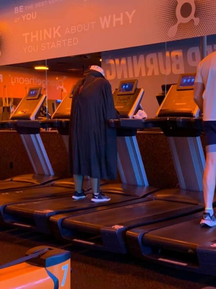 "A Picture Is Worth A Thousand Words" Doesn't Apply To People...