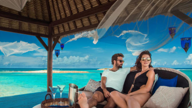 Do you need to light that spark again in you love life? Why not a affable yet romantic weekend?