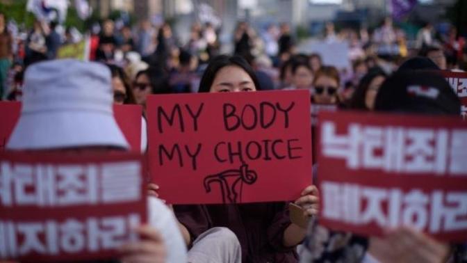 Should women have the final say in abortions?