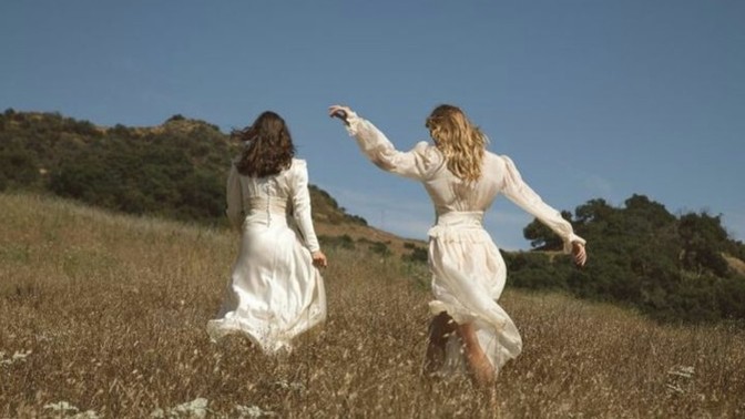 Sapphic Love Streams