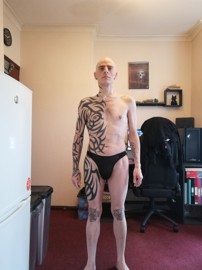 Men in pircings are so hot #Emo4Liferz