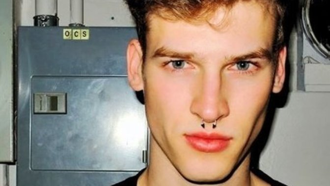 Men in pircings are so hot #Emo4Liferz