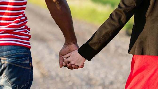 Short opinion: Why in my view, it's legitimate that many men have feelings or want their female friend as more than that. Girls, please understand us.