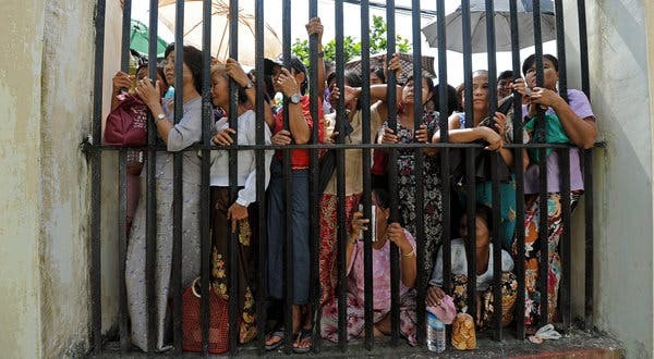 Free the prisoners!