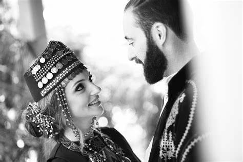 ❤💍Persuading Parents: to support your marriage to a person of different ethnicity.