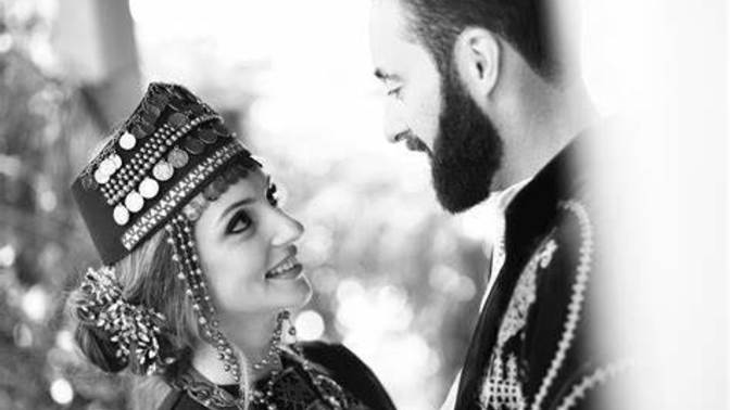 ❤💍Persuading Parents: to support your marriage to a person of different ethnicity.