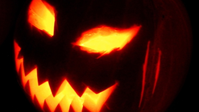 Trick or Treating do's and don'ts for trick or treaters (plan on posting one for the people passing out candy)