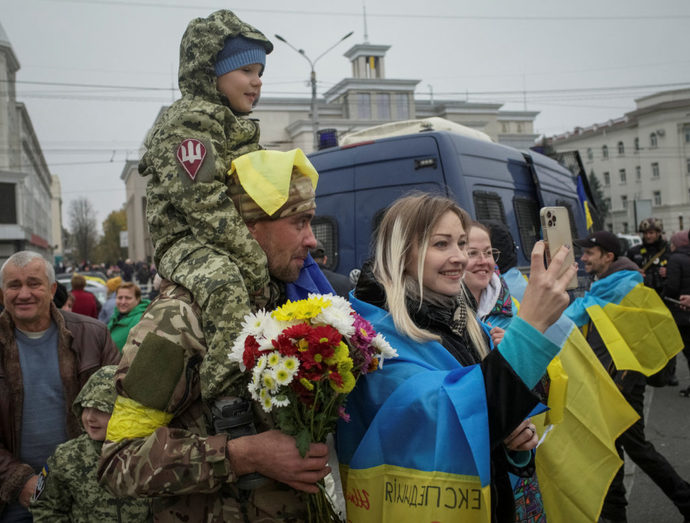 Russia retreated from Kherson. Now they should retreat from all of Ukraine.
