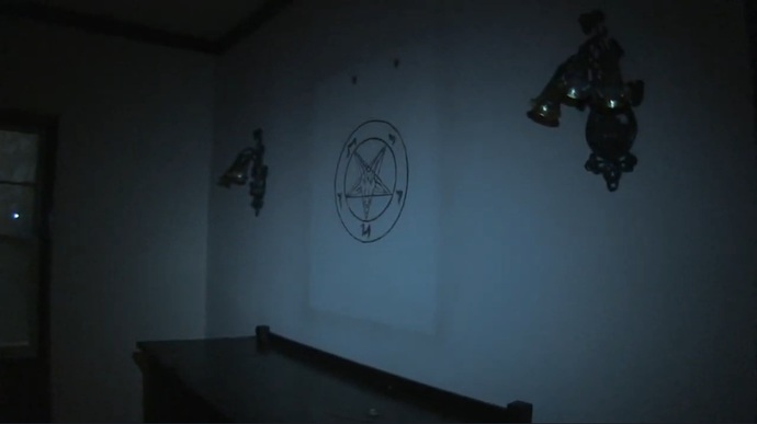 Ad Infernum Dolorem et Exitium Satanas Ibimus. Under what follows, what would you do?