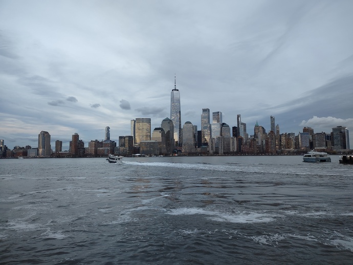 My photo taken while on a New York Waterway Ferry, December 2022.