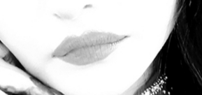 Thin lips look better than big lips.