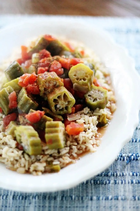 Many people dislike okra due to its slimy texture but it’s really good with rice or deep fried