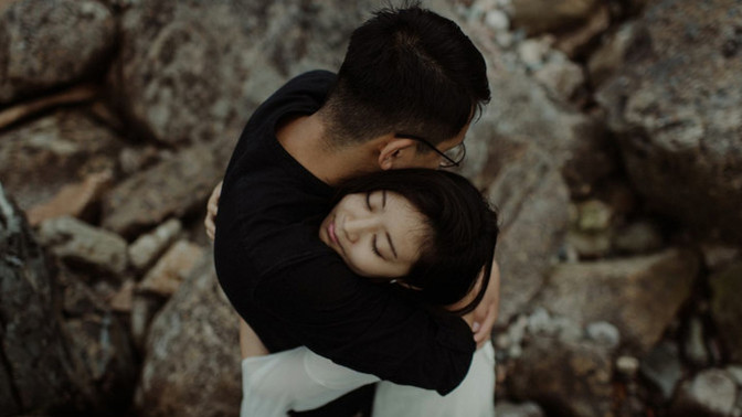 Things Girls Expect From The Guy She Loves Badly