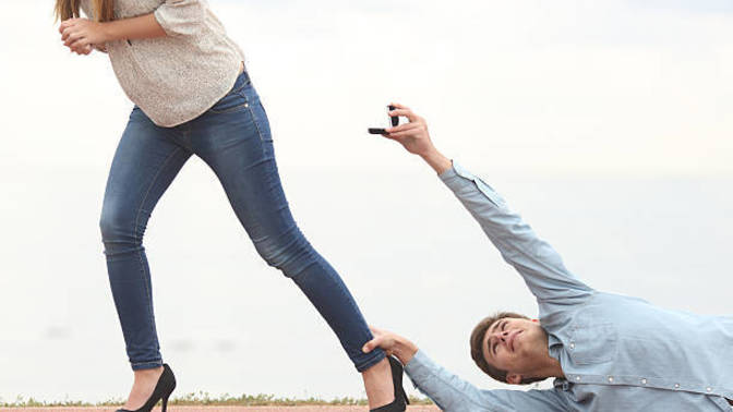 10 Signs she is about to leave you.