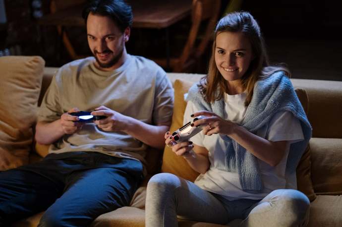 Games to play with your partner for fun and connection