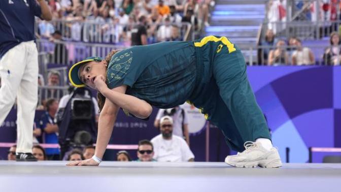 Is Australian Olympic Breakdancer "Raygun" Actually Talented?