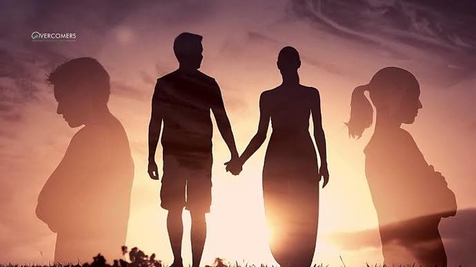 How to Identify a Narcissist & Decide Whether to Stay or Leave