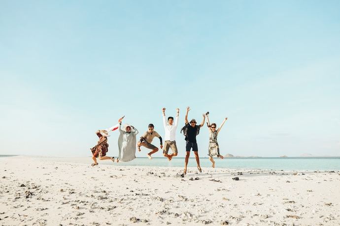 What are some of the habits of happy people