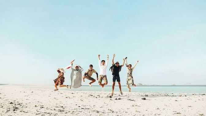 What are some of the habits of happy people