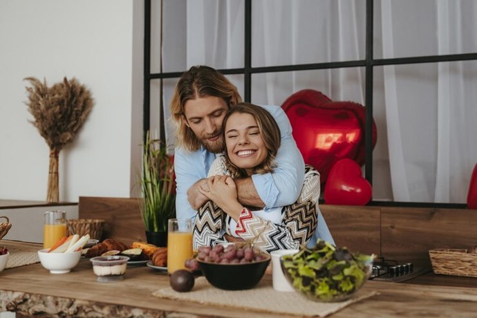 How Girls Can Build Healthy Relationships