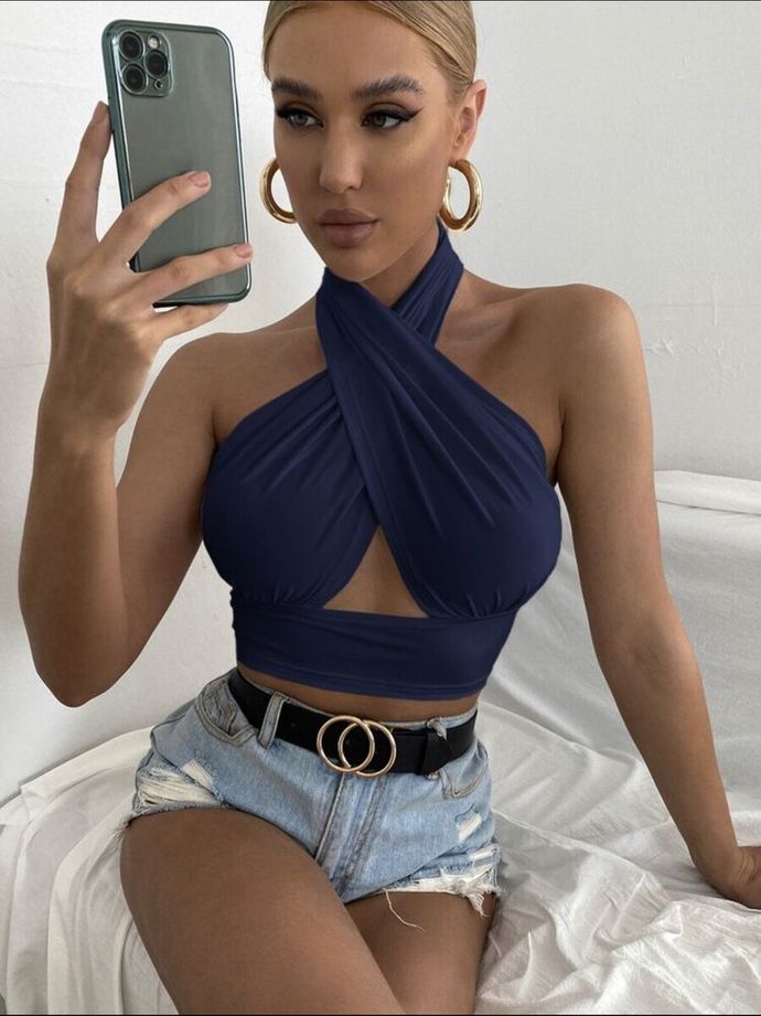 Girls: Don’t Show Skin If You Don’t Want Guys Looking